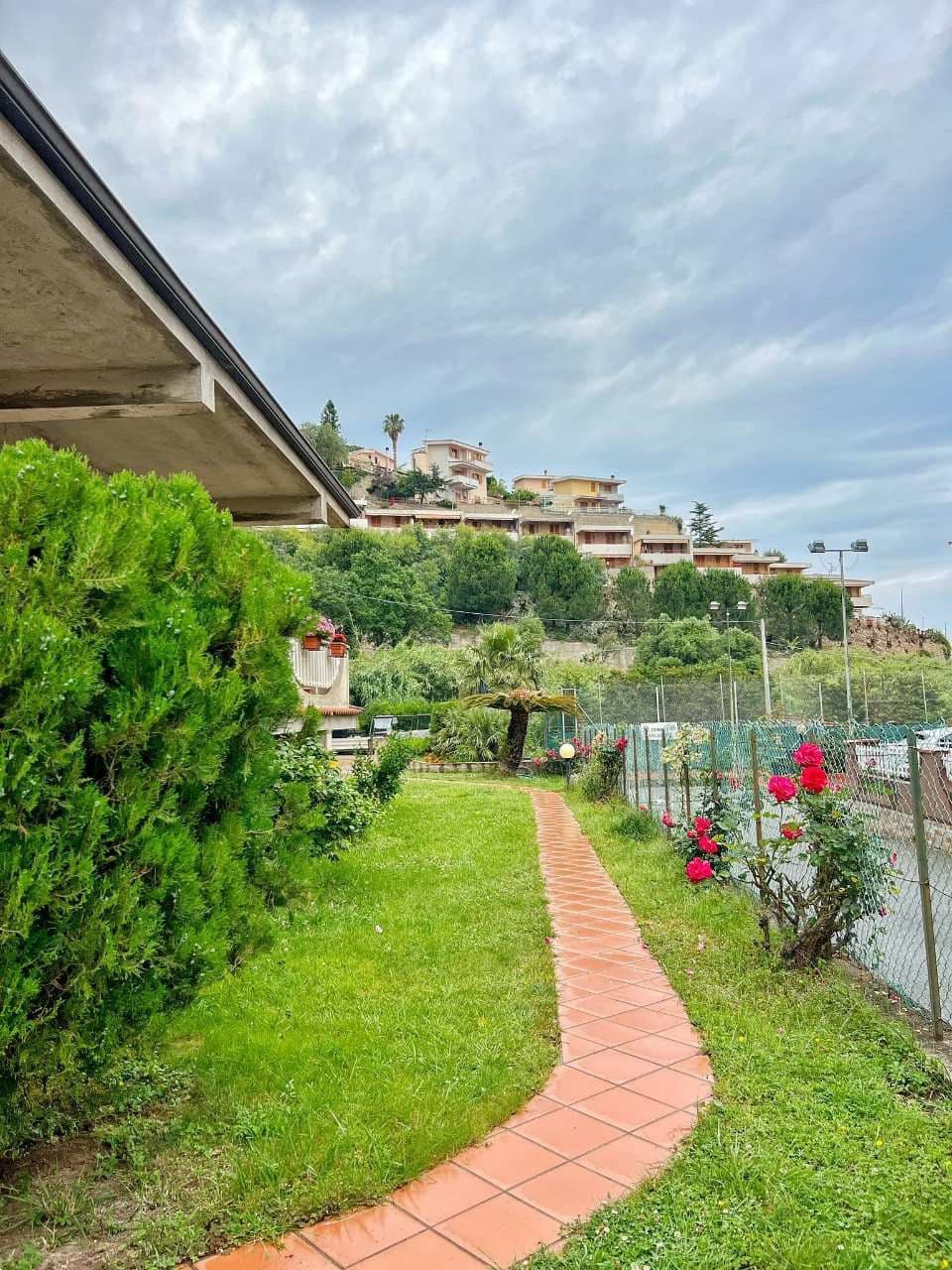 Villa 1